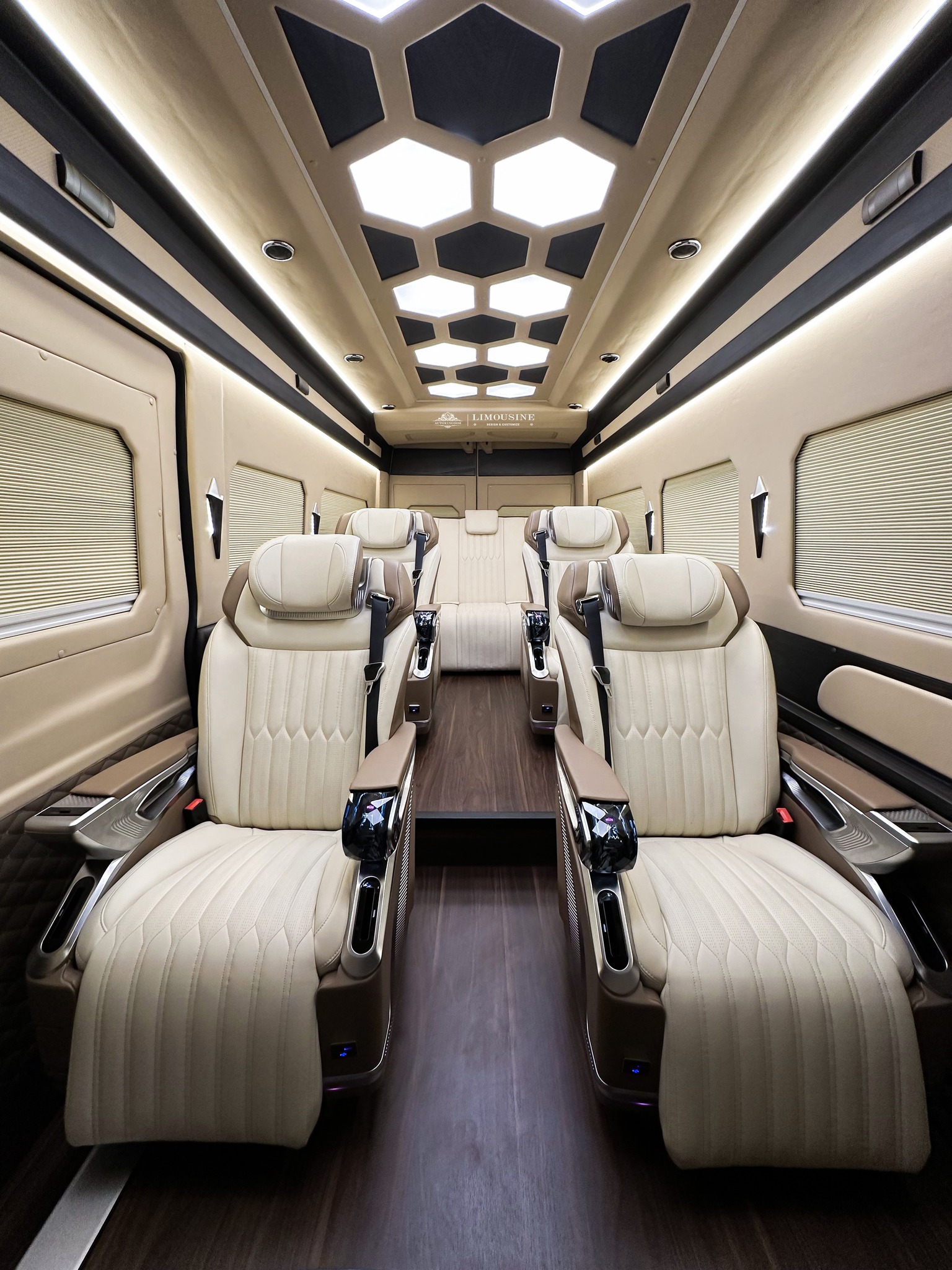 nội thất xe Limousine nội thất xe Limousine