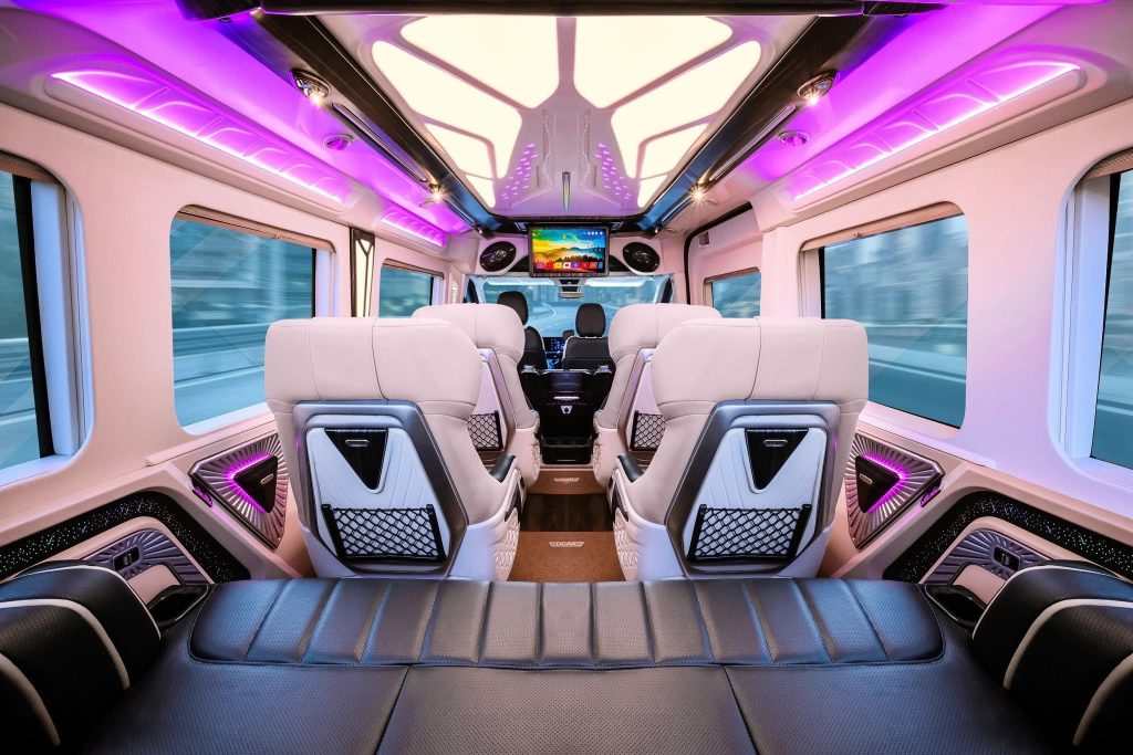 cách đặt thuê xe limousine