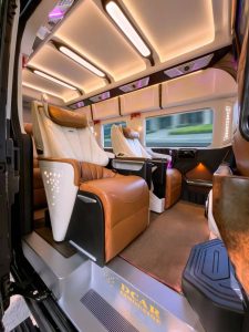 Thuê xe limousine sân bay 