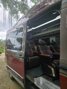 Thuê xe limousine sân bay 